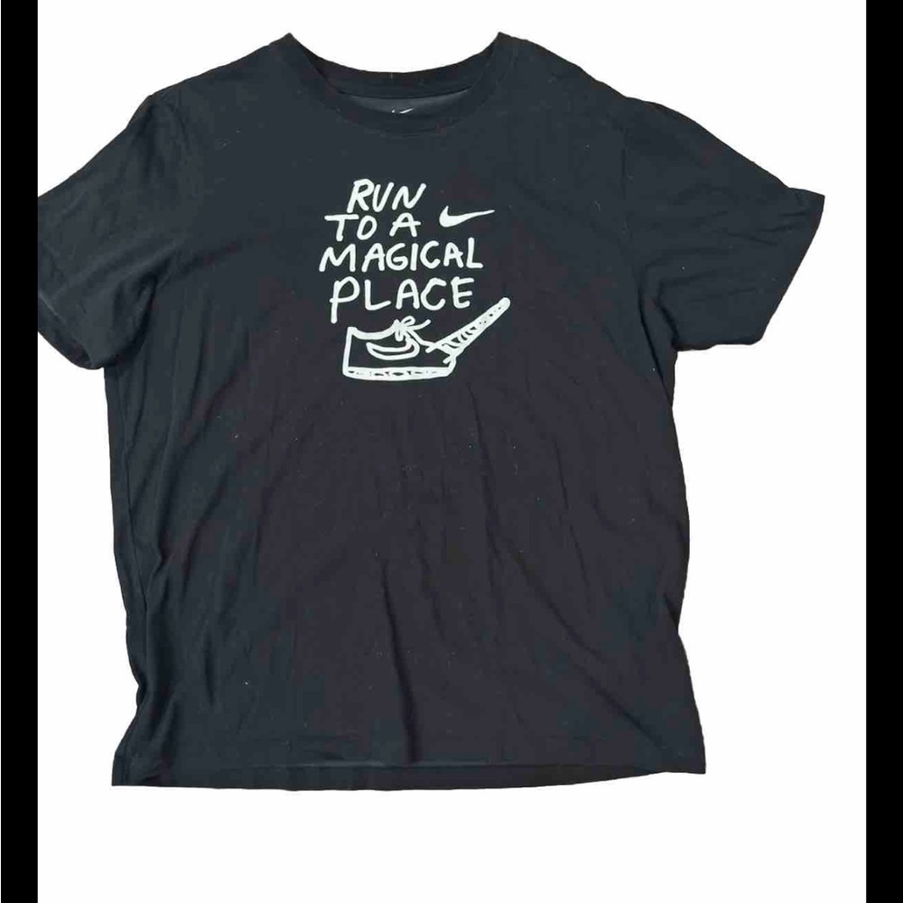 Nike Run To A Magical Place Nathan Bell A.I.R.  Size XL Black